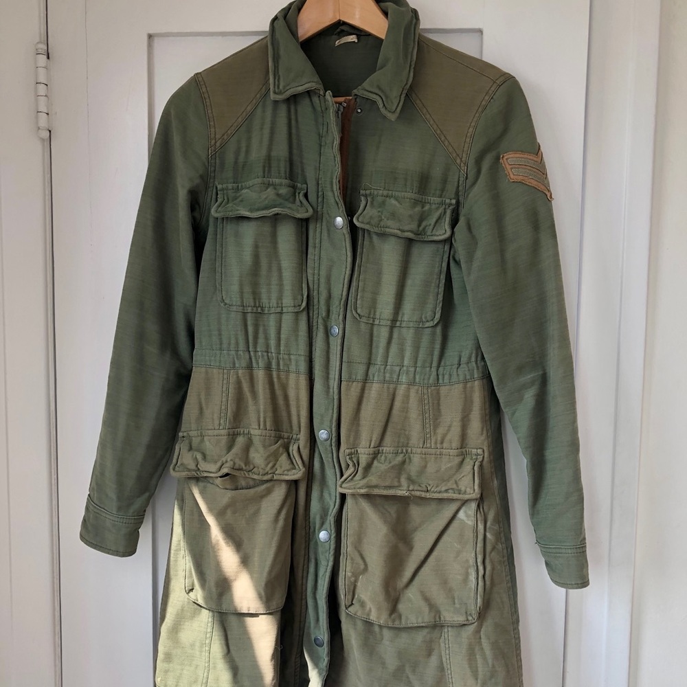 Free People 〰︎ Trench army coat